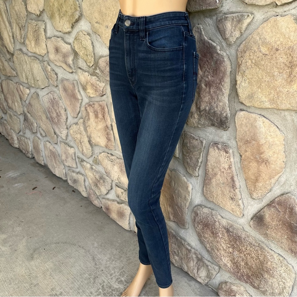 AMERICAN EAGLE | Dark Wash Super Hi-Rise Jeggings - Picture 2 of 11